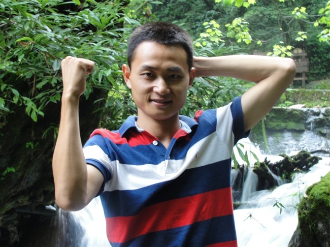 阿汤的第一张照片--眉山认干亲服务网